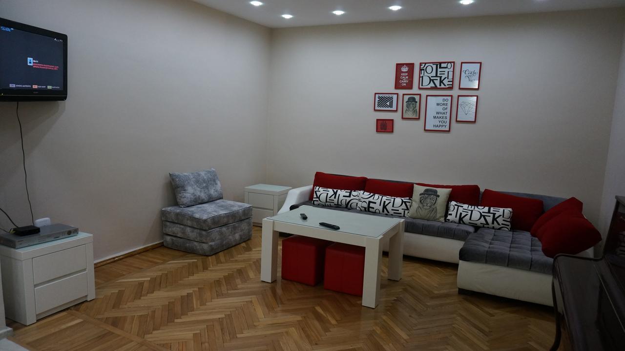 White Tiger In Center Of Tbilisi Apartman Kültér fotó